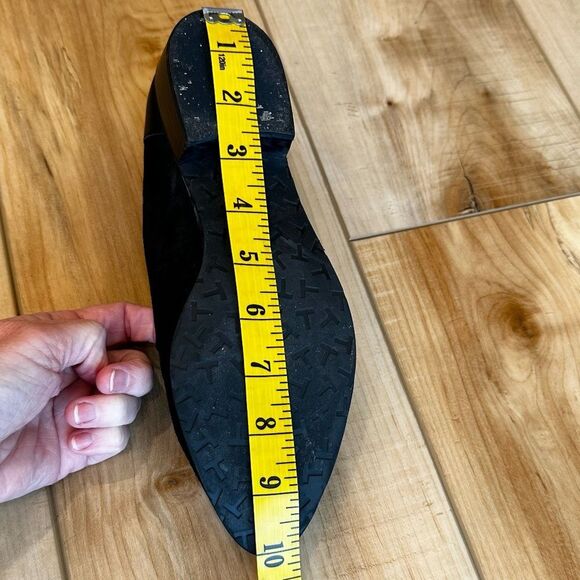 Tahari Luna Women’s Black Suede Loafer Low Heel Size 7 - Picture 9 of 14